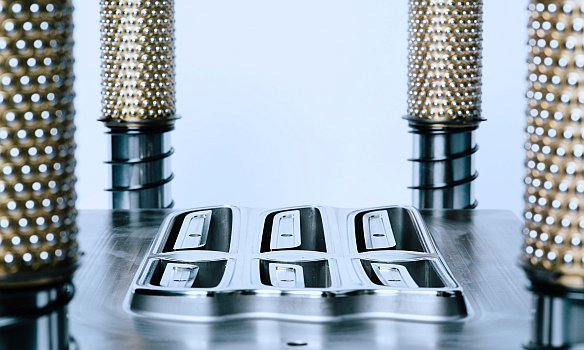 Termoformagem para moldação gráfica automóvel - Image 7